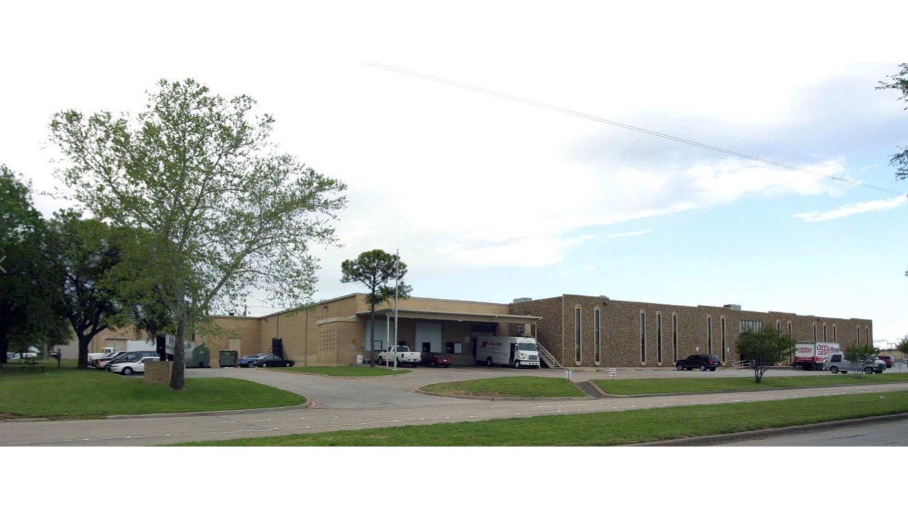 Industrial Property for Lease - 1000 Avenue H East, Arlington, Texas, 76011 (1)