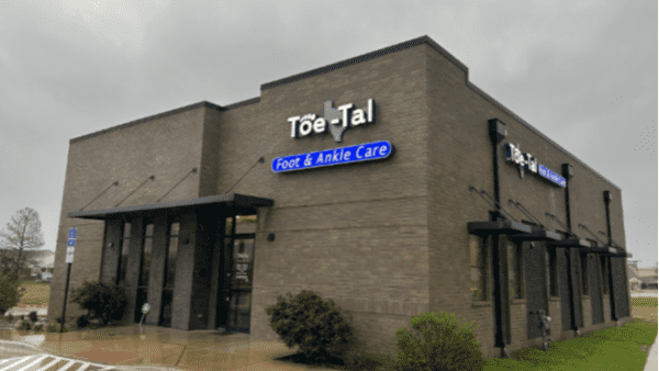 Healthcare Property for Lease - 5700 North Park Dr, Watauga, TX, 76148-2404