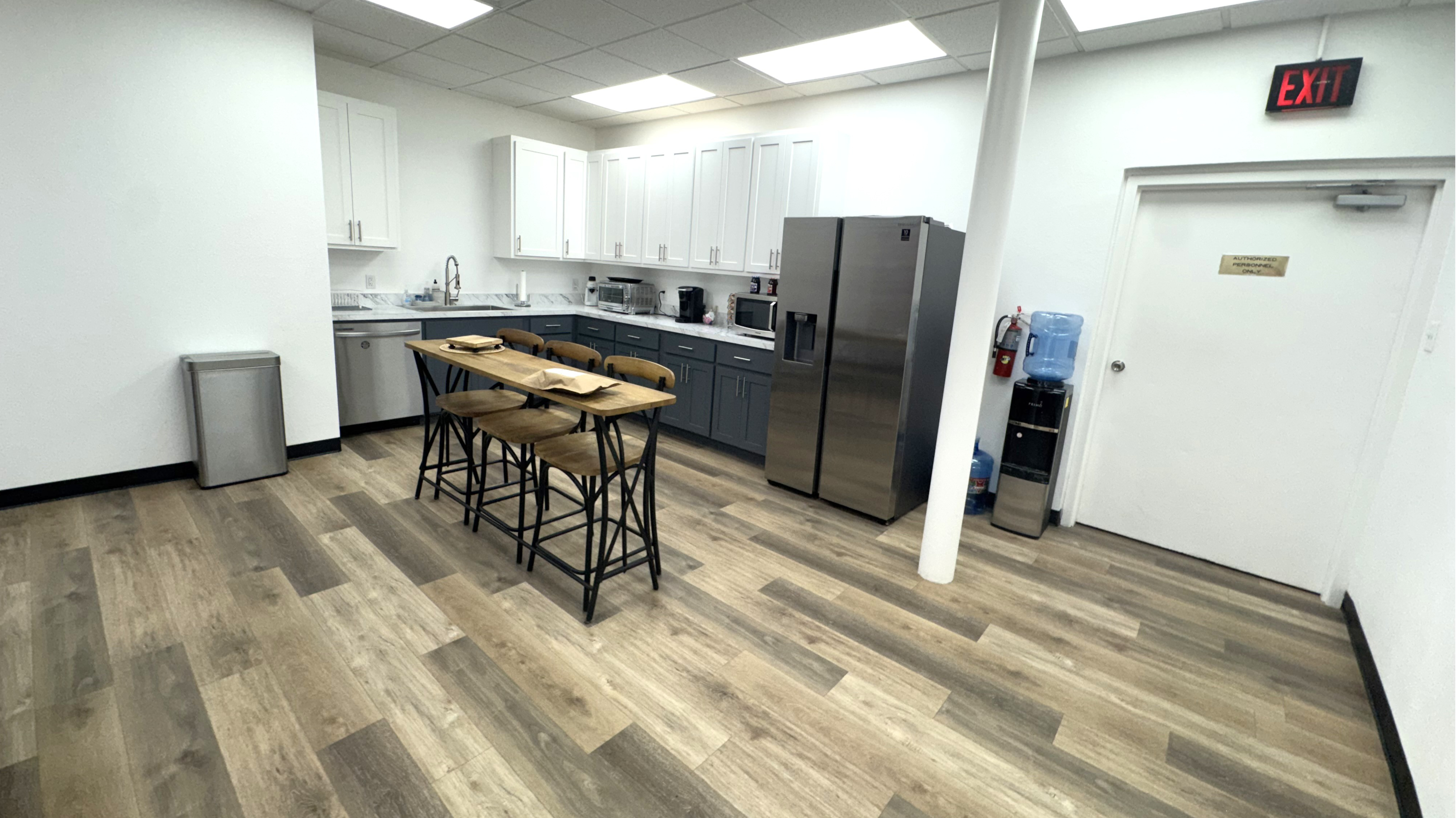 Industrial Property for Lease - 800 Security Row, Richardson, Texas, 75081-2254 (3)