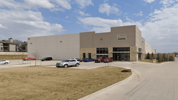 Industrial Space for Lease - 1300 N State Highway 360, Grand Prairie, TX, 75050, Suite 100