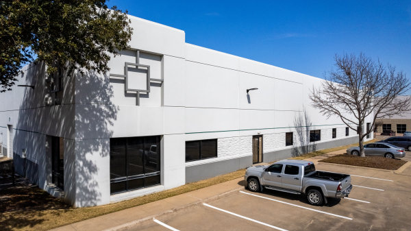 Industrial Space for Lease - 3001 Summit Ave, Plano, TX, 75074, Suite 100