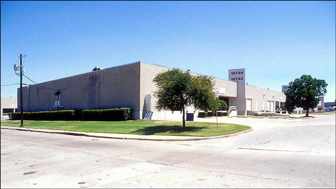 Industrial Property for Lease - 10730 N Stemmons Fwy - Bldg B & C, Dallas, Texas, 75220 (2)
