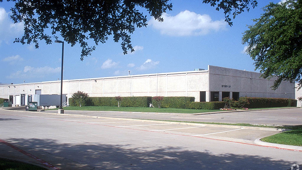 12621 - 12623 International Pkwy, Site Photo - undefined Industrial Property for Lease - 12621 - 12623 International Pkwy, Dallas, Texas, 75228-8103 (1)
