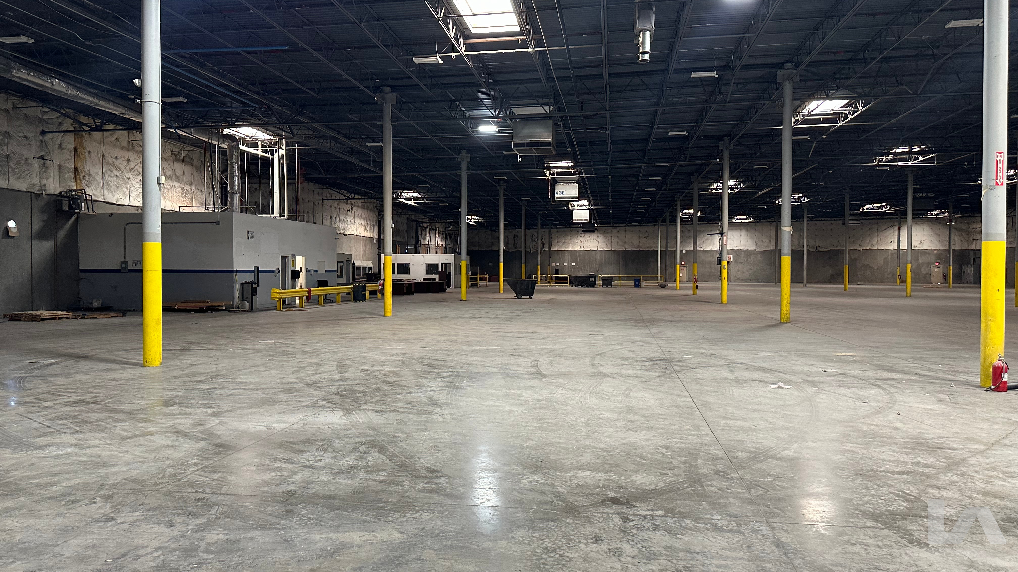 Industrial Property for Lease - 2323 McDaniel Drive, Carrollton, Texas, 75006 (12)