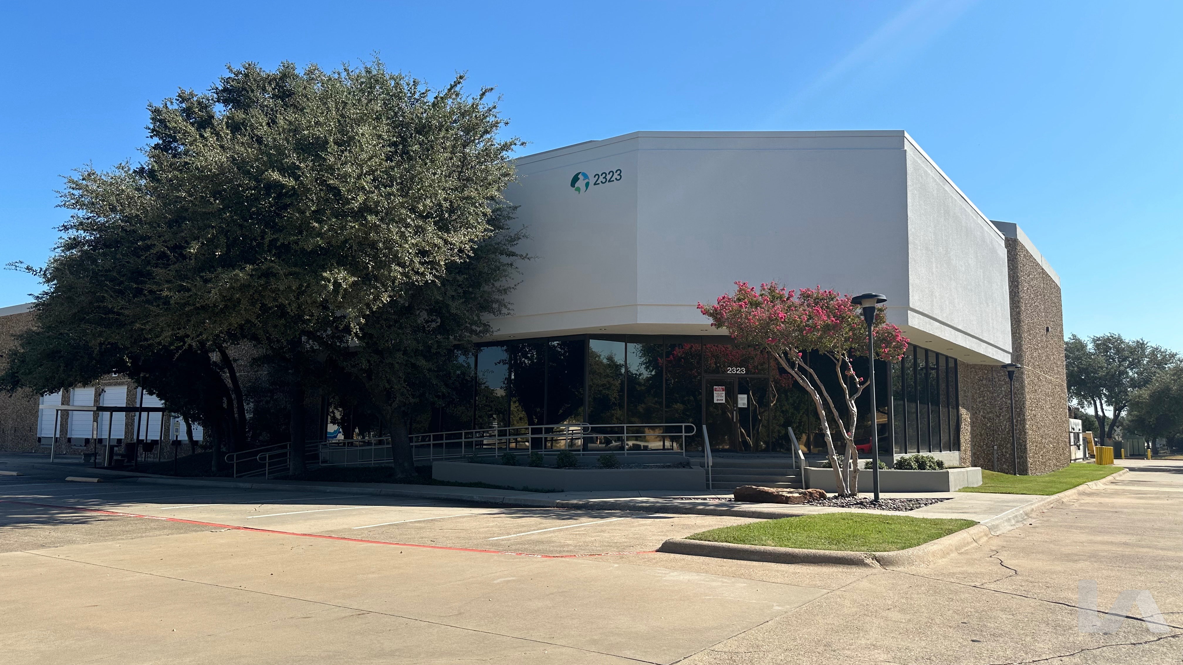 Industrial Property for Lease - 2323 McDaniel Drive, Carrollton, Texas, 75006 (6)