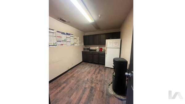 5526 Crystal Lake Blvd, Interior Building Photo - undefined Industrial Property for Lease - 5526 Crystal Lake Blvd, Dallas, Texas, 75236 (8)