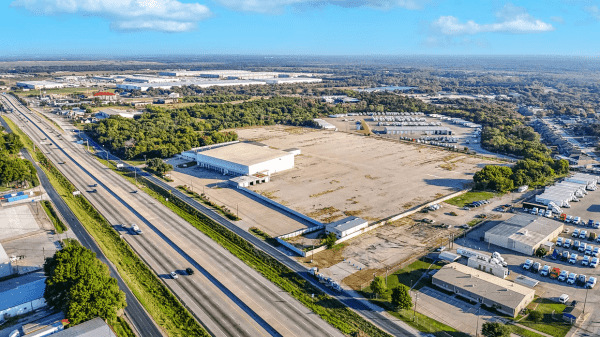 Industrial Building for Sale - 1300 Interstate 45 Rd, Hutchins, TX, 75141