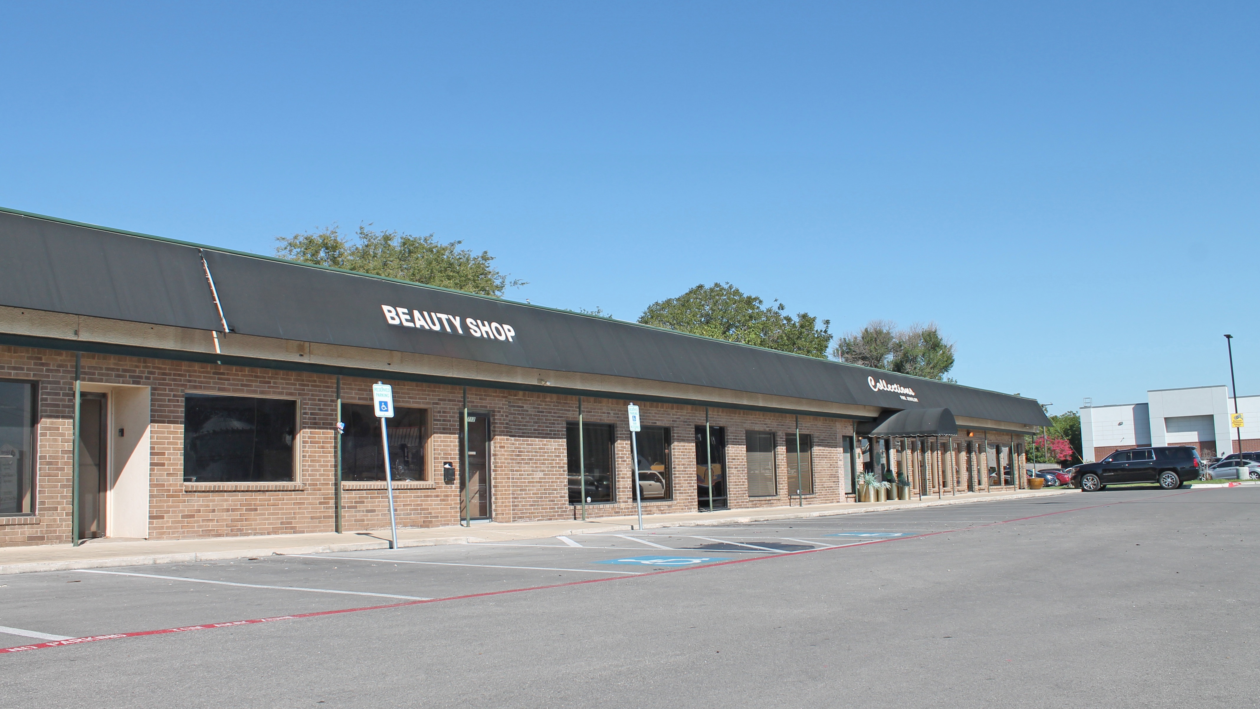 700 S Saginaw Blvd, Exterior Building Photo - undefined Retail Property for Sale - 700 S Saginaw Blvd, Saginaw, Texas, 76179 (1)