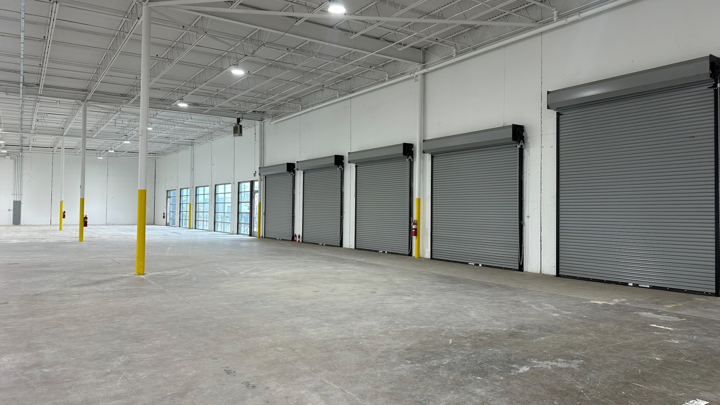 Industrial Property for Lease - 3216-3308 Royalty Row, Irving, Texas, 75062 (4)