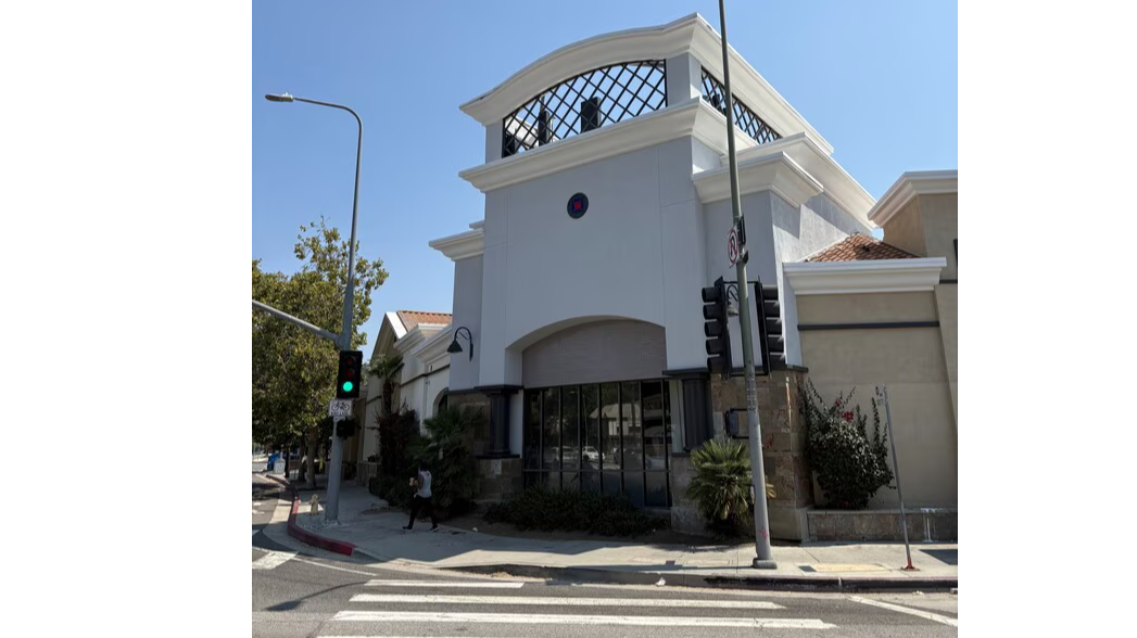 10941 Ventura Blvd, Photo - undefined Retail Property for Lease - 10941 Ventura Blvd, Los Angeles, California, 91604 (1)