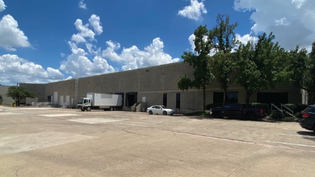 Industrial Space for Lease - 2101-2107 Hutton Dr, Carrollton, TX, 75006-6808