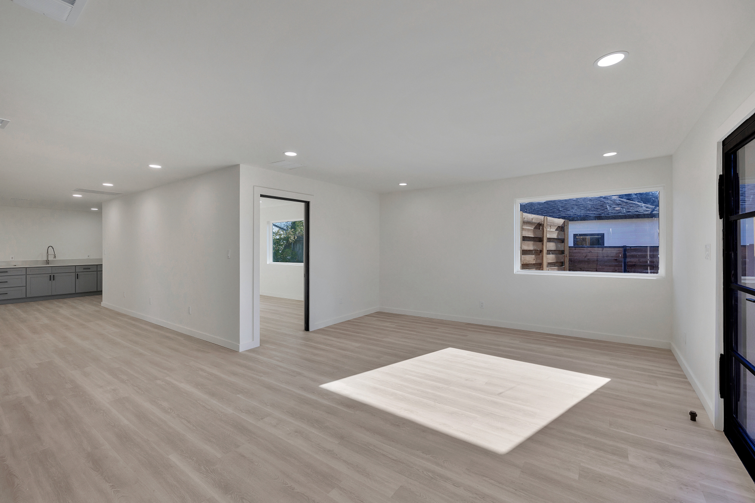 , image/jpeg - BuildingPhoto (2).jpg Office Property for Sale - 606 N Main St, Duncanville, Texas, 75116 (8)