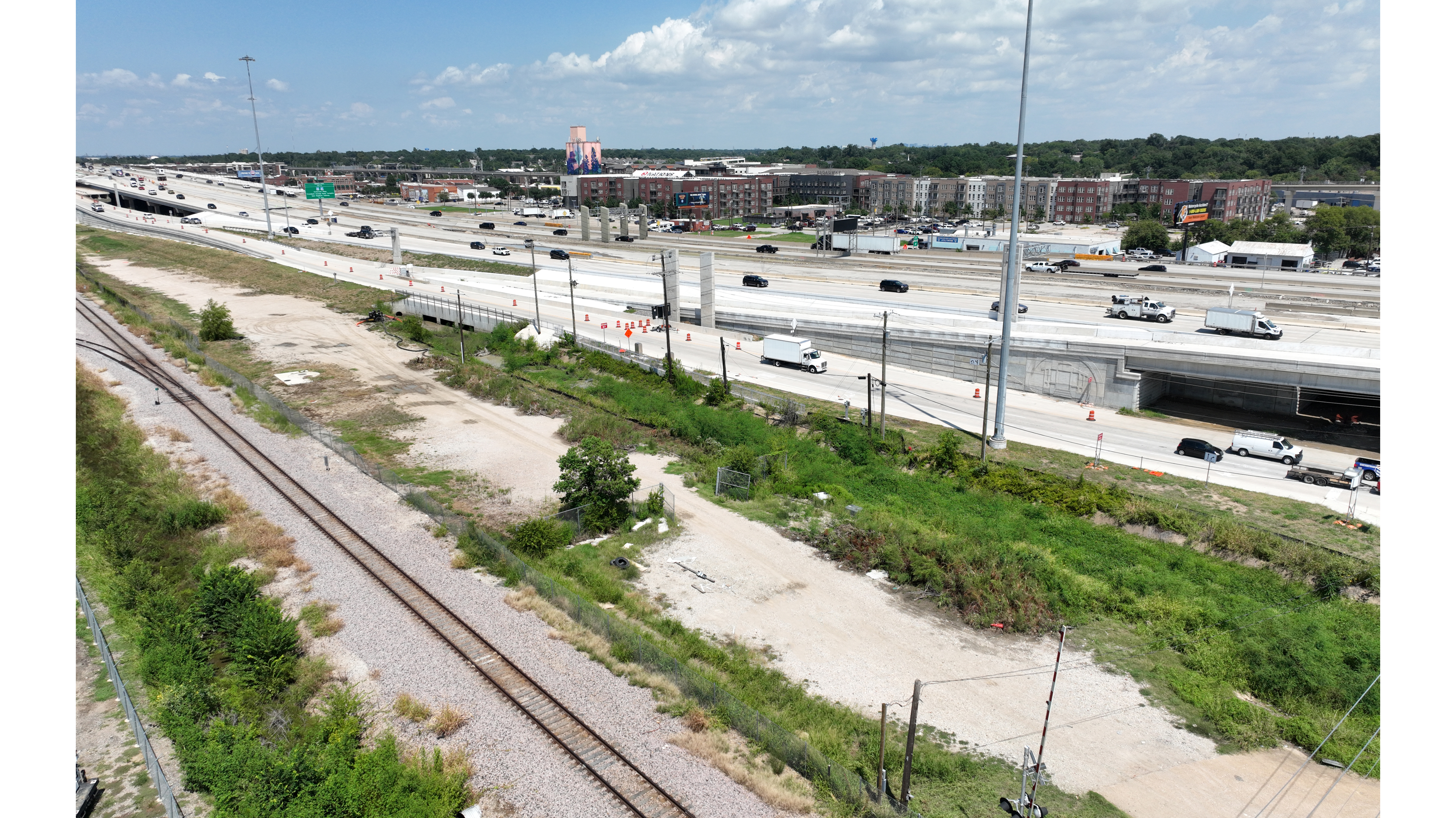 Land for Lease - 900 W Crosby Rd, Carrollton, Texas, 75006 (3)