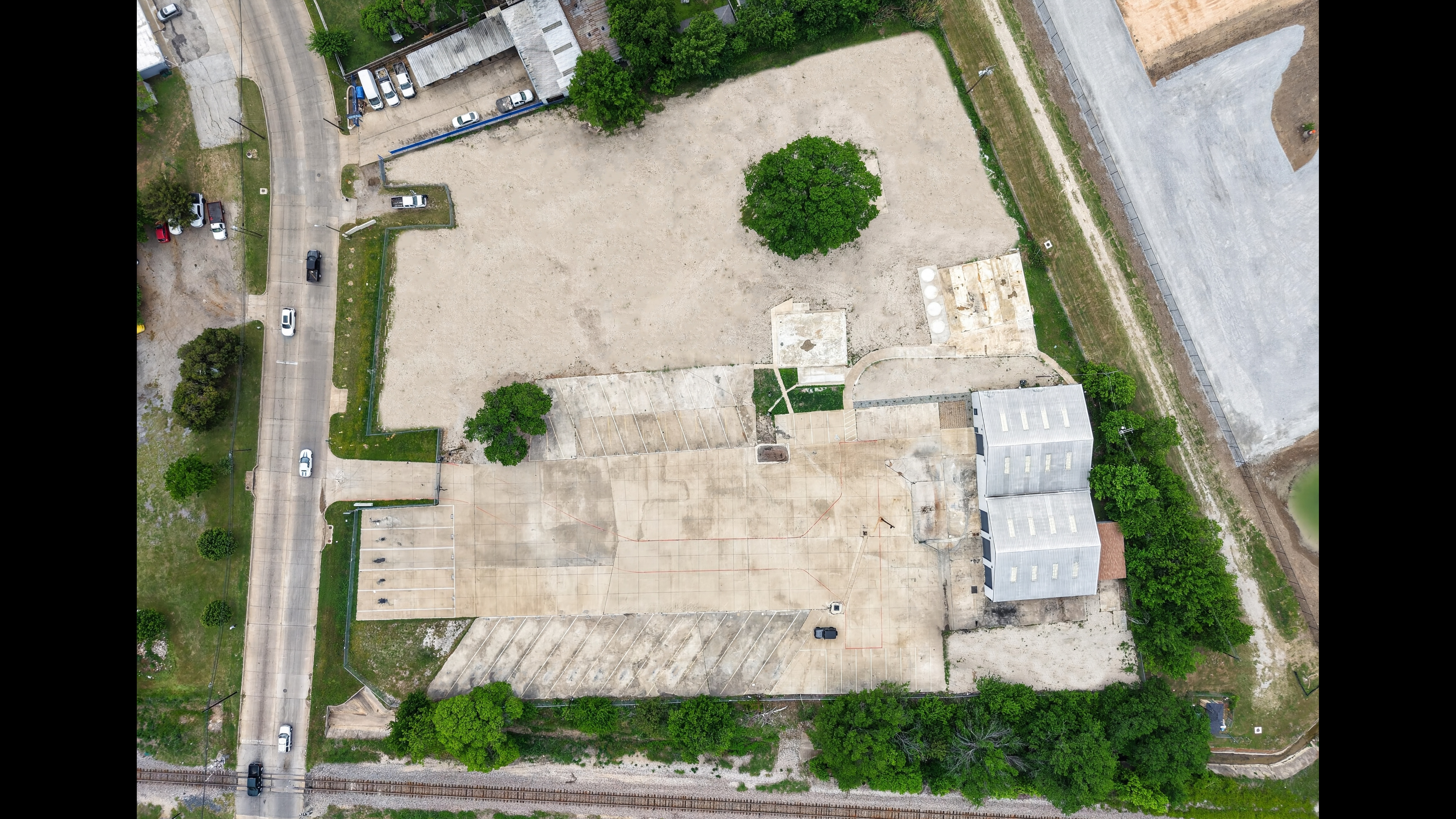 Industrial Property for Sale - 5504 Forest Hill Dr, Forest Hill, Texas, 76119 (2)