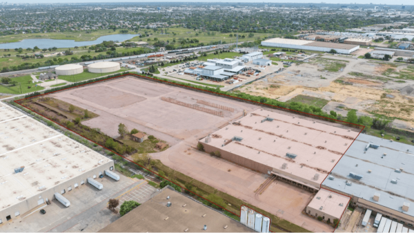 Industrial Space for Lease - 2414 Country Club Dr, Carrollton, TX, 75006