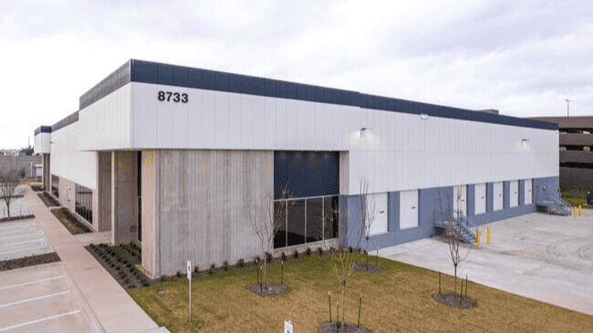 Industrial Property for Lease or Sale - 8733 N Stemmons Fwy Building A, Dallas, Texas, 75247 (1)