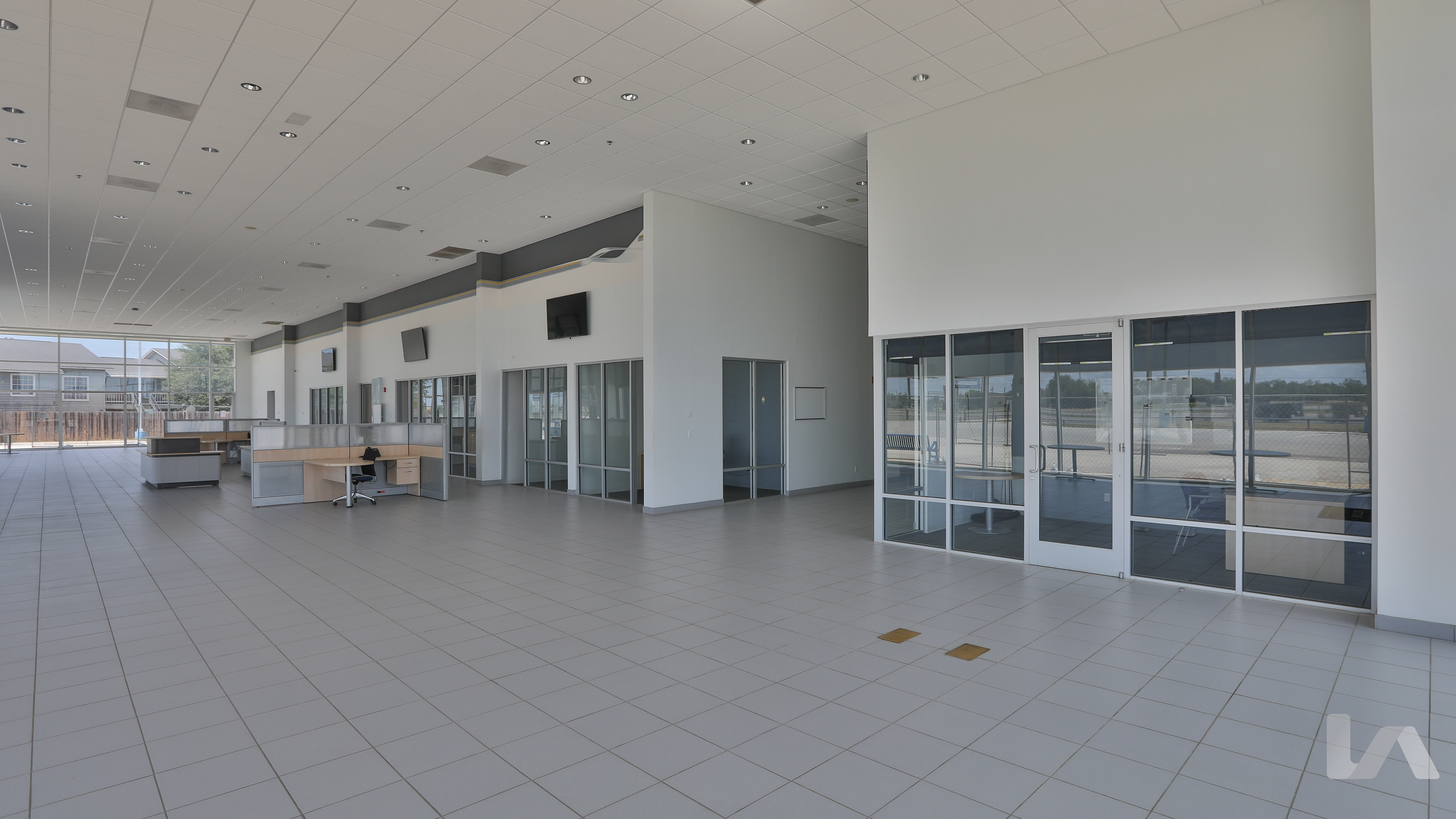 Industrial Property for Sale - 16919 IH 35, Dilley, Texas, 78017 (11)