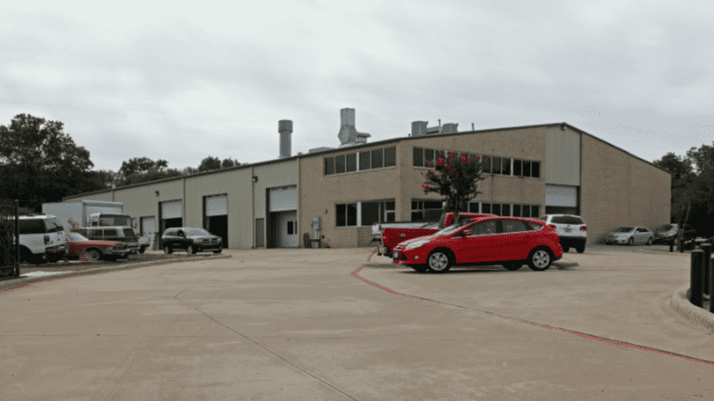Industrial Property for Lease - 1916 Old Denton Rd, Carrollton, Texas, 75006 (1)