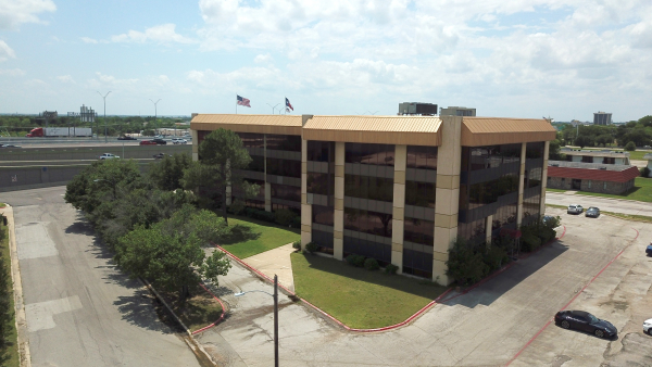 Office Building for Sale - 415 E Airport Fwy, Irving, TX, 75062