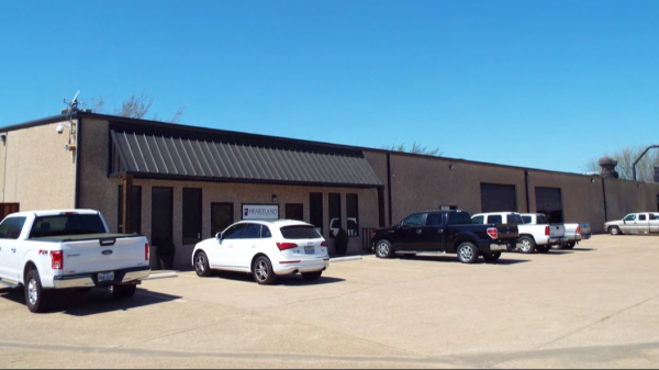 Industrial Building for Sale - 7900 Valcasi Dr, Arlington, TX, 76001