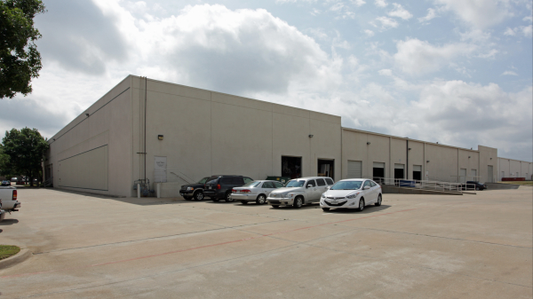 Industrial Space for Lease - 2125 Chenault Dr, Carrollton, TX, 75006, Suite 101
