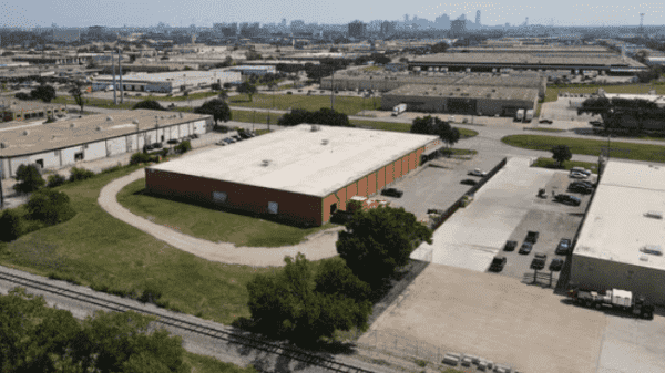 Industrial Space for Lease - 909 Regal Row, Dallas, TX, 75247