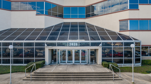 Office Building for Sale - 2828 E Trinity Mills Rd, Carrollton, TX, 75006