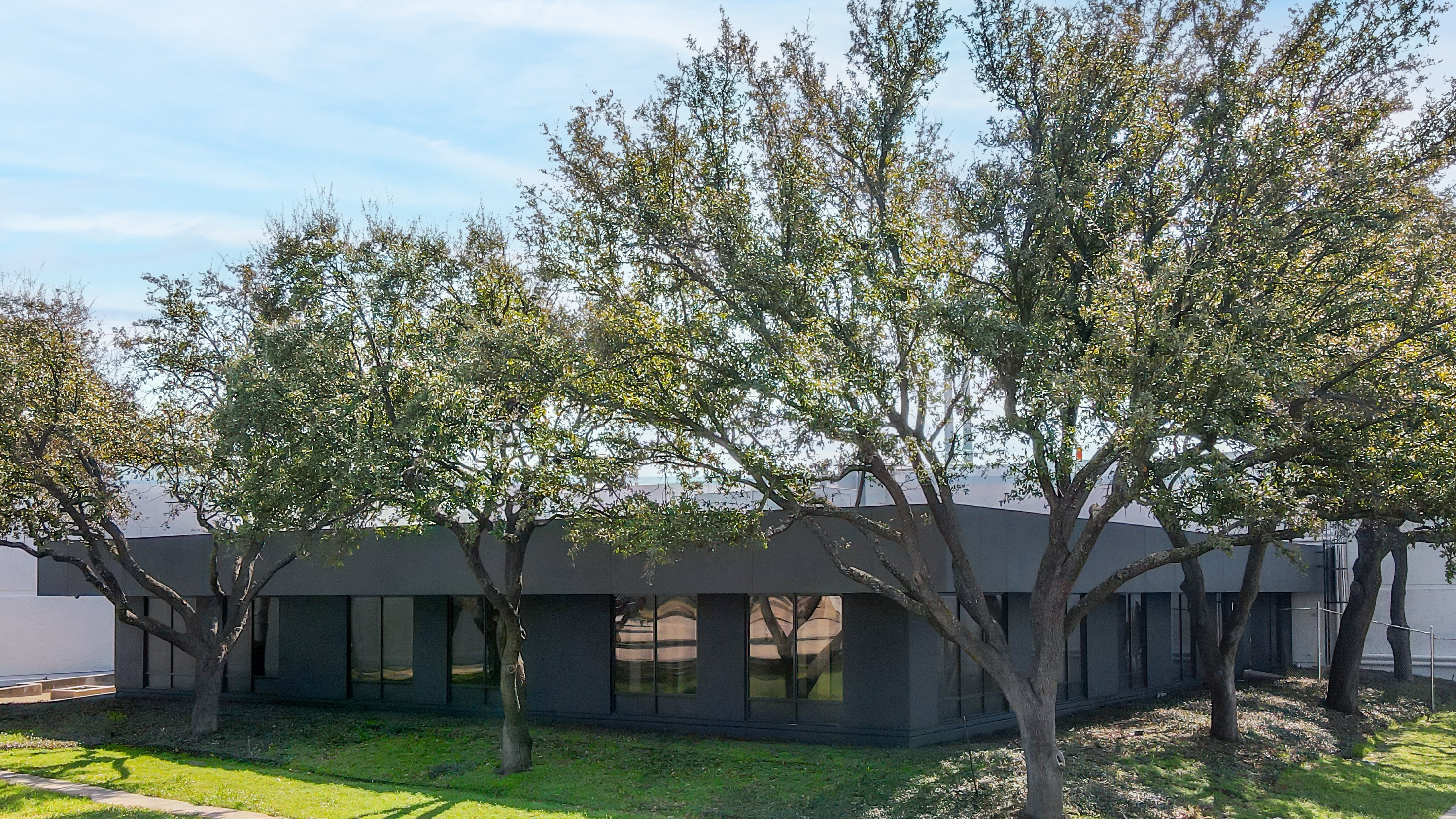Industrial Property for Lease or Sale - 4404 S Beltwood Pkwy, Farmers Branch, Texas, 75244 (2)