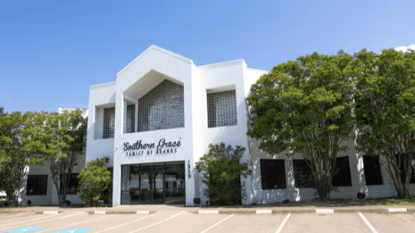 Industrial Building for Sale - 1330 Capital Pkwy, Carrollton, TX, 75006