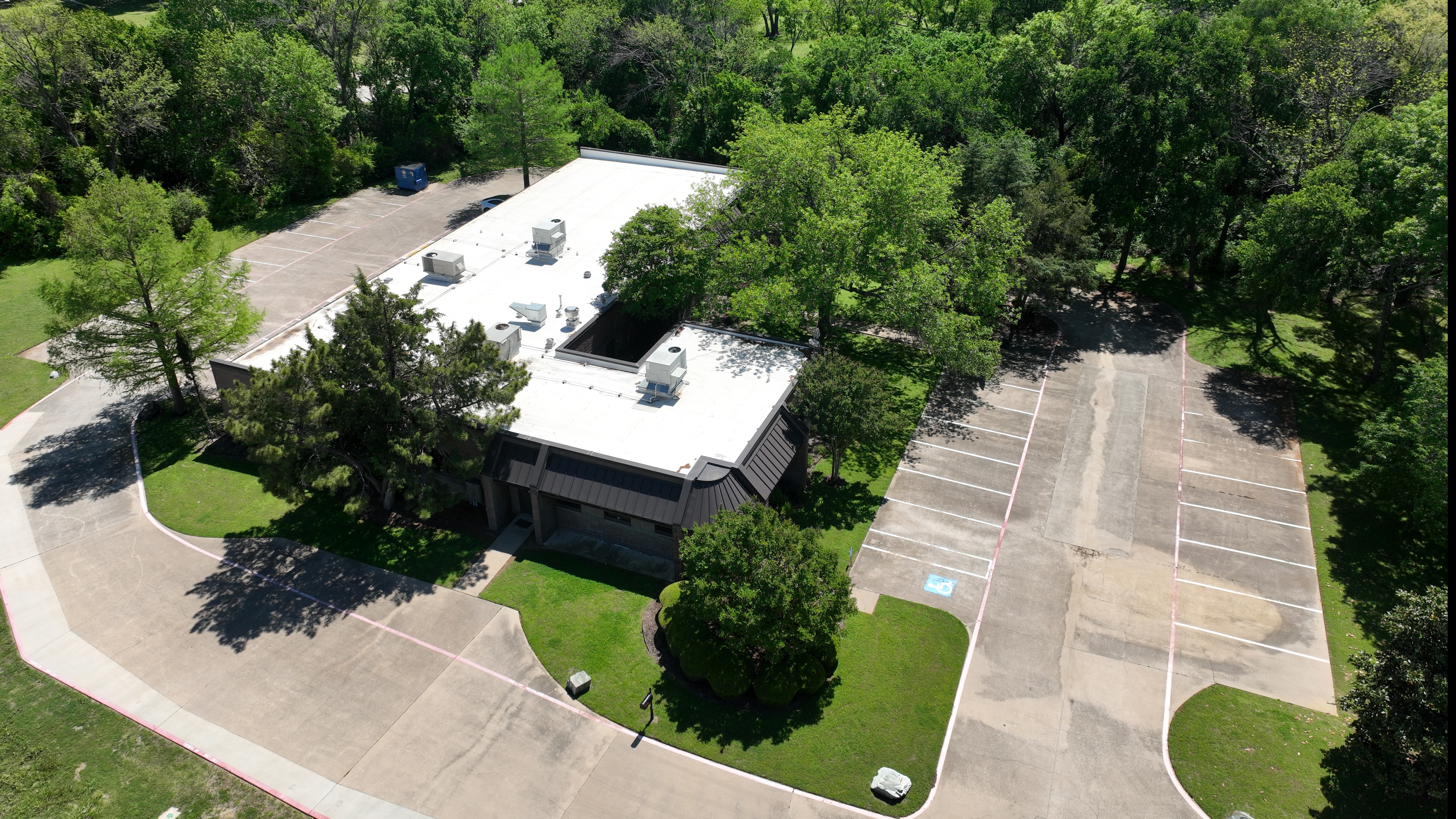 886 N Mill Street, Exterior Building Photo - undefined Industrial Property for Sale - 886 N Mill Street, Lewisville, Texas, 75057 (2)