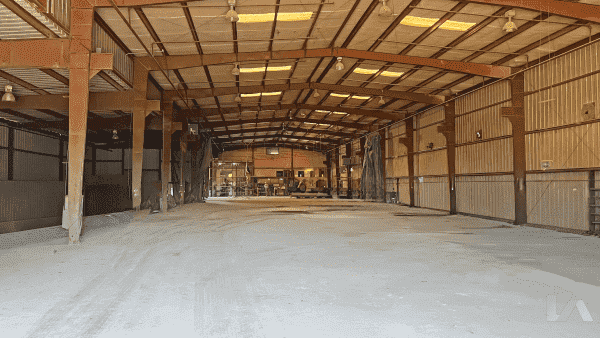 5526 Crystal Lake Blvd, Exterior Building Photo - undefined Industrial Property for Lease - 5526 Crystal Lake Blvd, Dallas, Texas, 75236 (3)