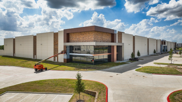 Industrial Space for Lease - 1150 Spinks Rd, Lewisville, TX, 75028