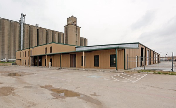 Industrial Space for Lease - 612 Burlington Rd, Saginaw, TX, 76179-1310