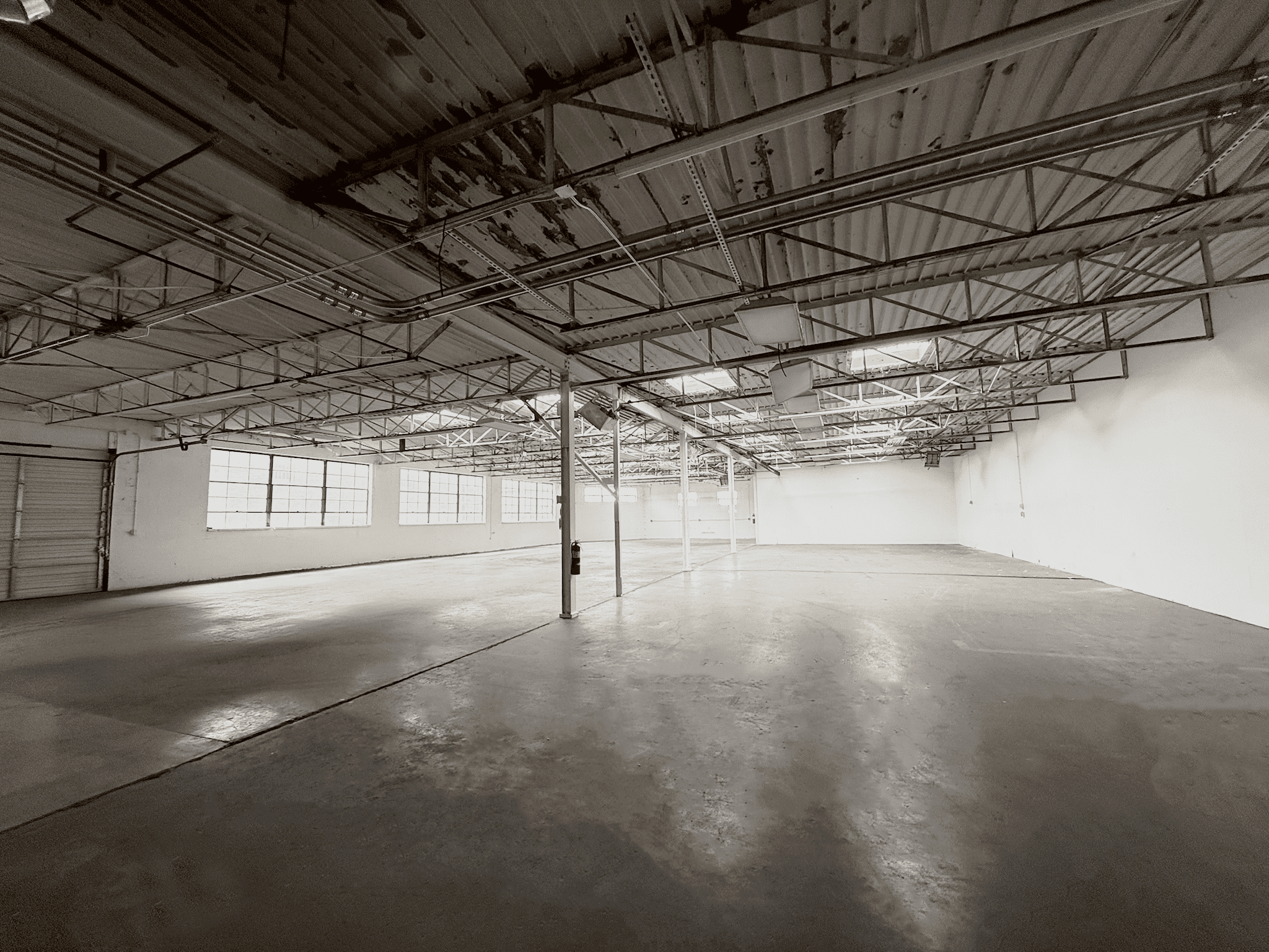 Industrial Property for Lease - 8303 Sovereign Row, Dallas, Texas, 75247 (4)