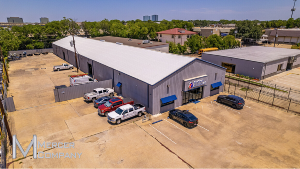 Industrial Building for Sale - 2625 Zelrich Ln, Dallas, TX, 75229