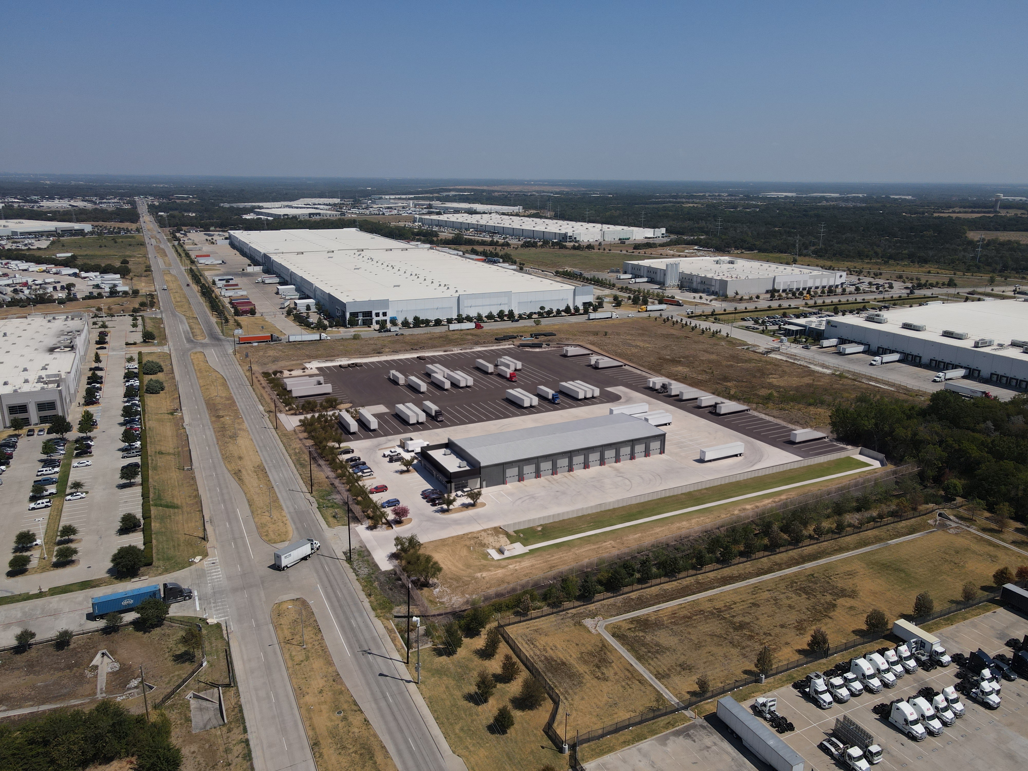 Industrial Property for Lease or Sale - 9900 Bonnie View Rd, Dallas, Texas, 75241 (14)