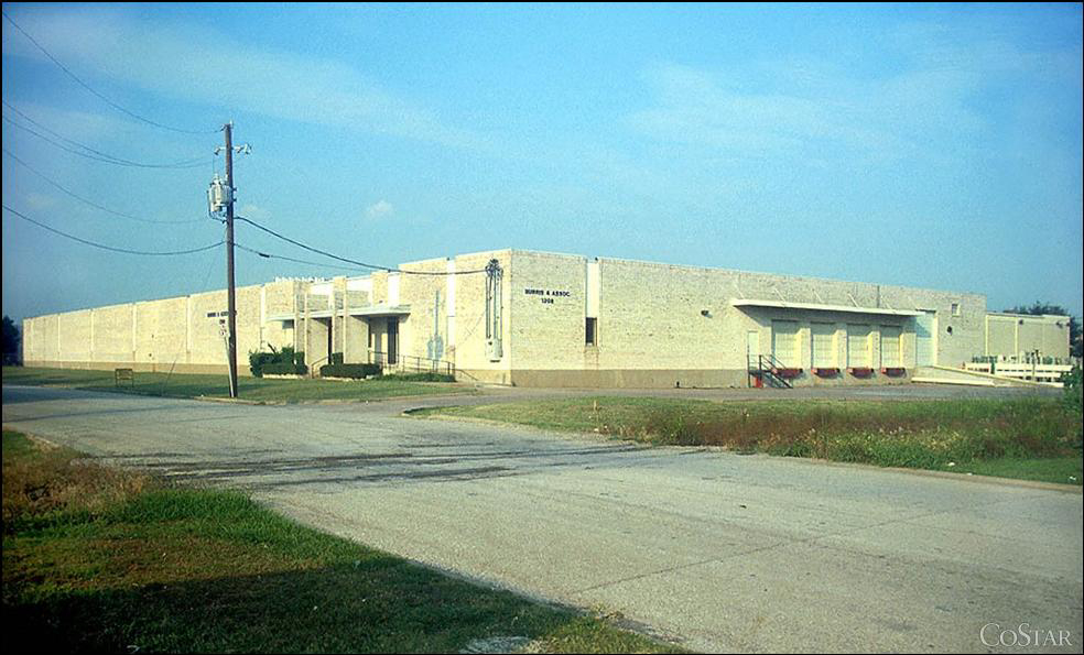 Industrial Property for Lease - 1208 Viceroy Drive, Dallas, Texas, 75247 (2)