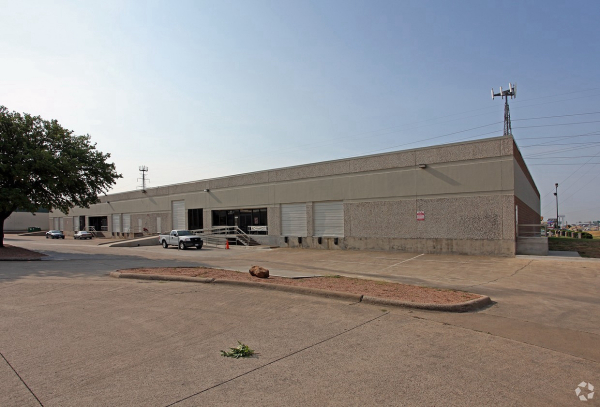 Industrial Space for Lease - 2414 Walnut Ridge St, Dallas, TX, 75229