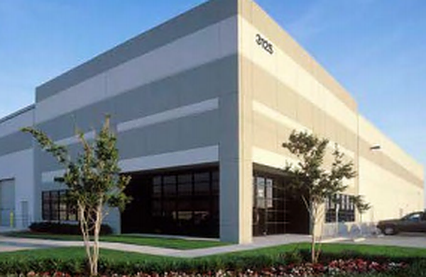 Industrial Space for Lease - 3125 N Great Southwest Pkwy - Building 2, Grand Prairie, TX, 75050-6433, Suite 200