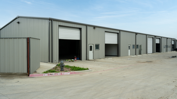 Industrial Space for Lease - 901 Eight Twenty Blvd, Fort Worth, TX, 76106, Suite 825