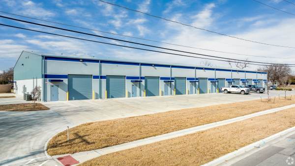 Flex Property for Lease - 2301 Higgins Ln, Haltom City, TX, 76111, Suite 500