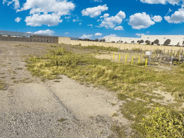 , image/png - 2 Lot Phot Clean.png Land for Lease - 700 E Industrial Ave, Fort Worth, Texas, 76131 (3)