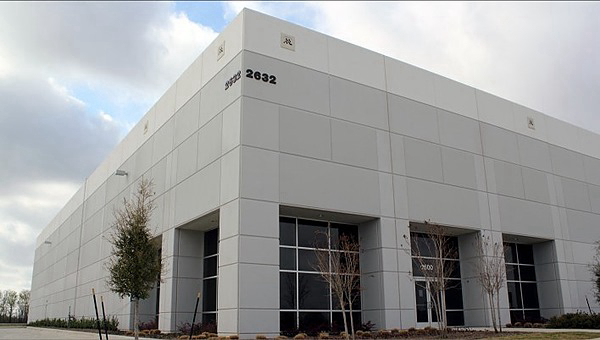 Industrial Space for Lease - 2650 Sylvania Cross Dr, Fort Worth, TX, 76137-5023