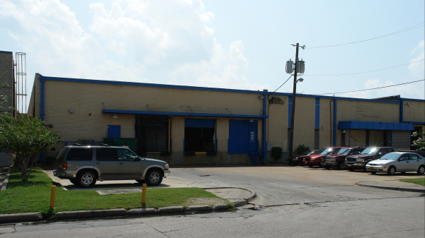 Industrial Property for Lease or Sale - 4910 Top Line Dr, Dallas, TX, 75247
