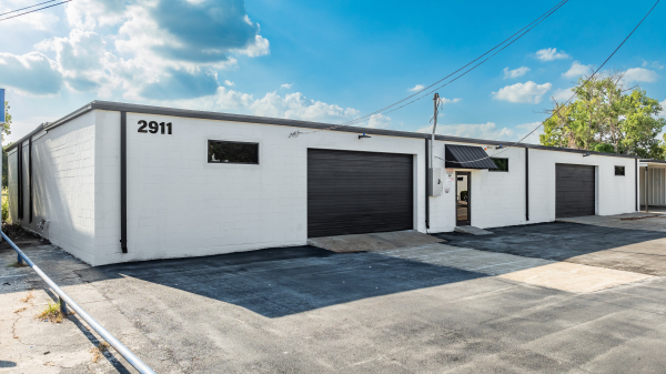 Industrial Space for Lease - 2911 Edith Ln, Haltom City, TX, 76117, Suite 2911 & 2913
