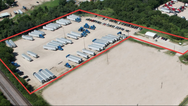 Land for Lease - 1009 S Interstate 45 Service Rd, Hutchins, TX, 75141