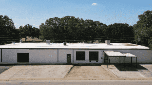 Industrial Property for Lease or Sale - 2915 Edith Ln, Haltom City, TX, 76111