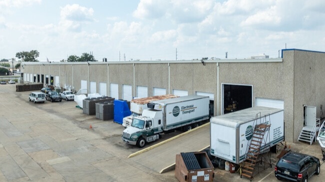 Industrial Property for Lease - 930 N Bowser Rd, Richardson, Texas, 75081 (1)