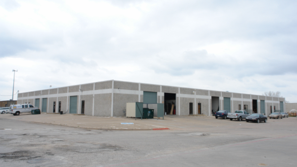 Flex Property for Lease - 6400 Bradley Dr, Haltom City, TX, 76117, Suite E
