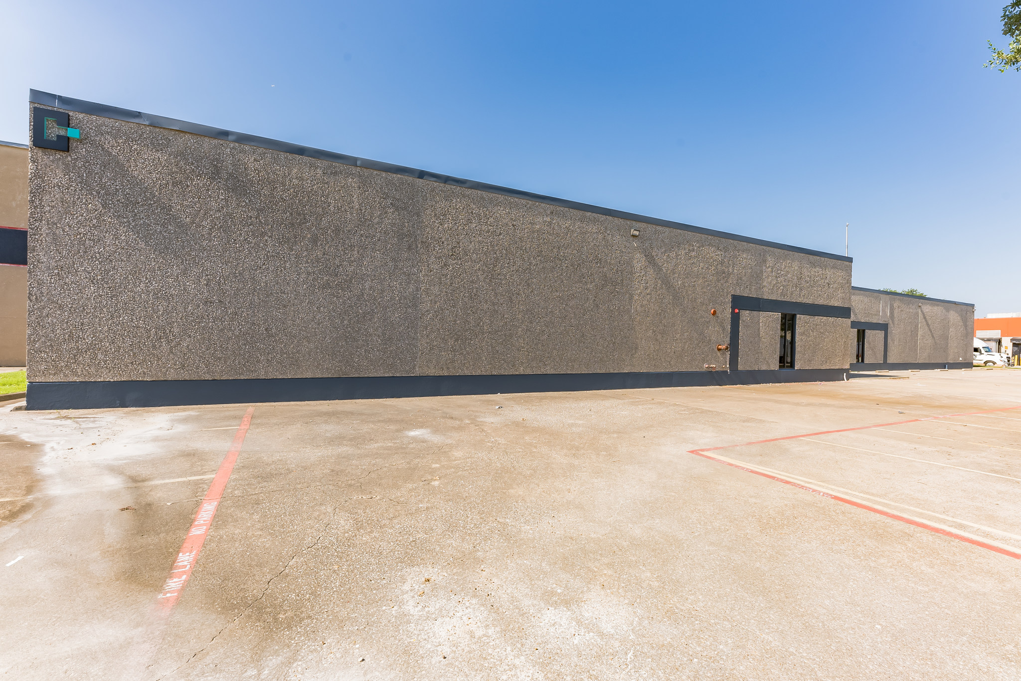 , image/jpeg - 3402_Century_Cir_Irving_TX_75062_USA-Others-DSC02242.jpg Industrial Property for Lease - 3402 Century Cir, Irving, Texas, 75062 (3)